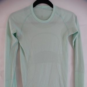 Lululemon Womens Shirt Long Sleeve Thumb Holes